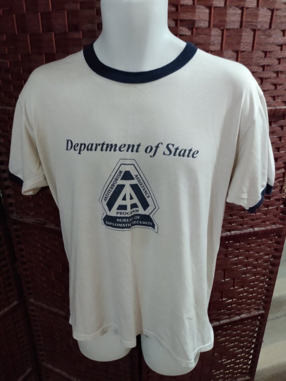 Vintage US Department Of State Antiterrorism Program Ringer T Shirt 80s 90s lrg